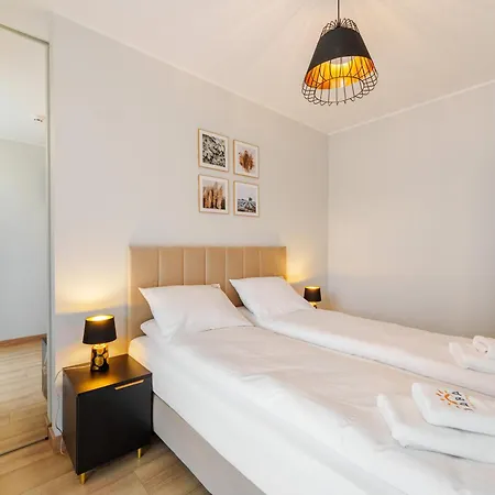 Laba Kolobrzeg Apartamenty Kollataja Z Parkingiem Zewnętrze zdjęcie