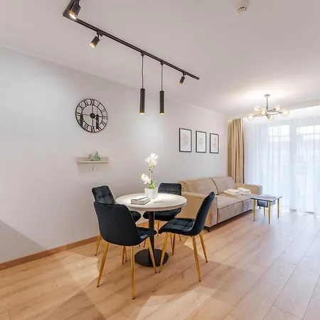Laba Kolobrzeg Apartamenty Kollataja Z Parkingiem Zewnętrze zdjęcie