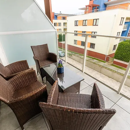 Laba Kolobrzeg Apartamenty Kollataja Z Parkingiem Zewnętrze zdjęcie
