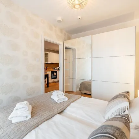 Laba Kolobrzeg Apartamenty Kollataja Z Parkingiem Zewnętrze zdjęcie