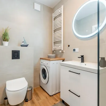 Laba Kolobrzeg Apartamenty Kollataja Z Parkingiem Zewnętrze zdjęcie