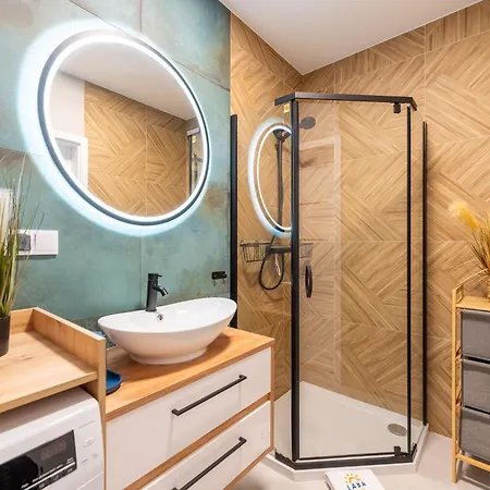 Laba Kolobrzeg Apartamenty Kollataja Z Parkingiem Zewnętrze zdjęcie