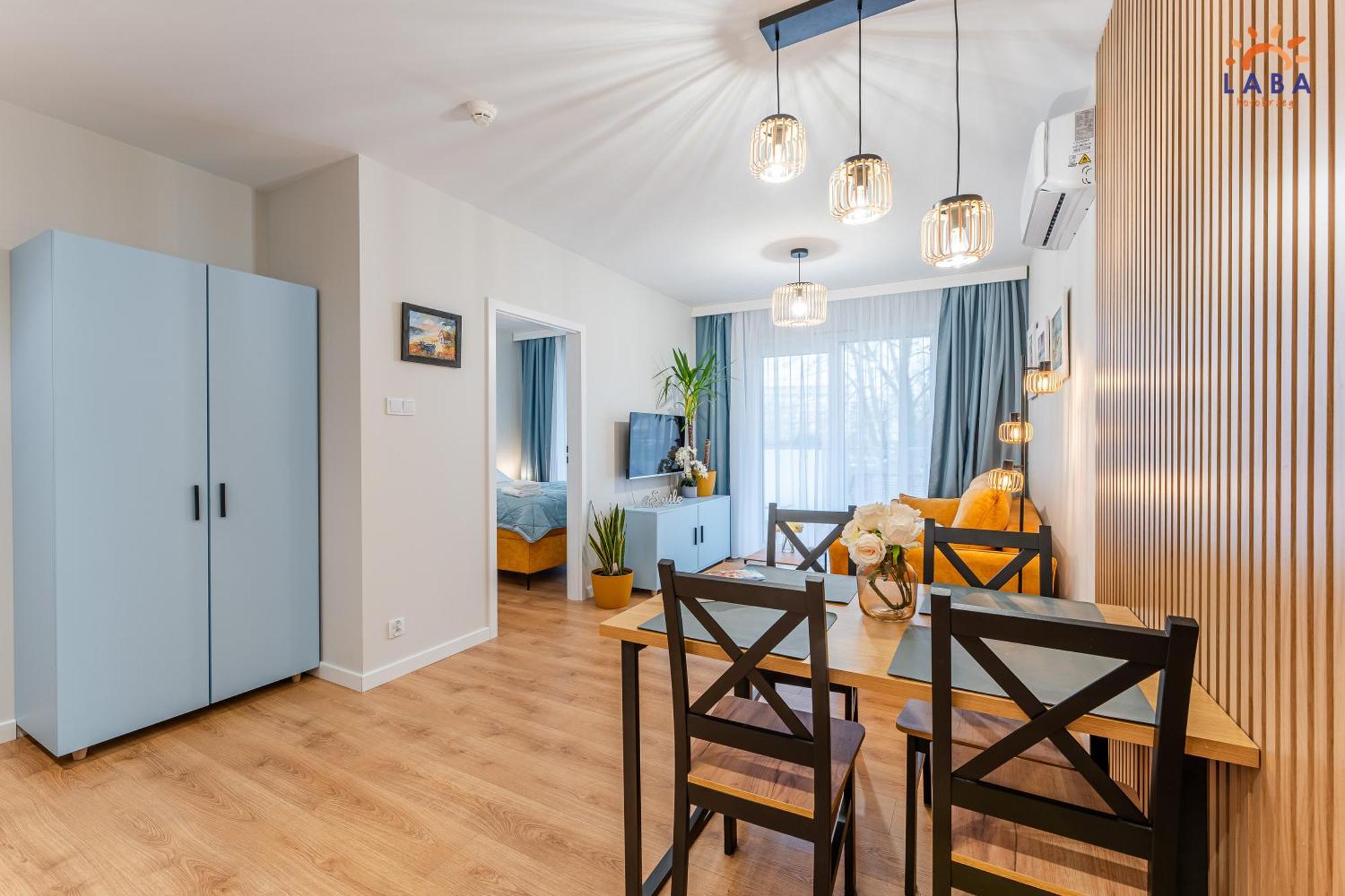 Laba Kollataja Z Parkingiem Apartament *